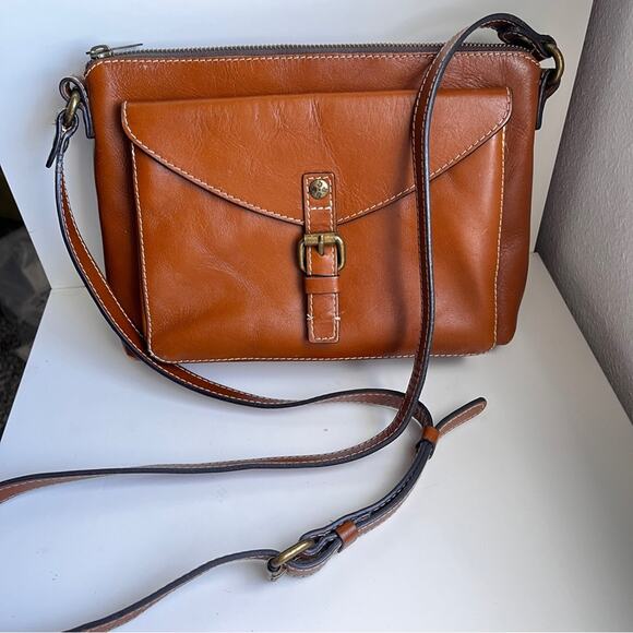 Patricia Nash Avellino Elegant Tan Leather Crossbody Bag - Picture 1 of 13